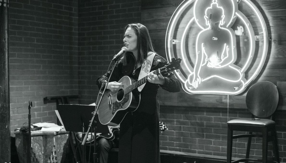 Two Ways to Profile a Canadian Musician: Studio Lens or Stage Lens